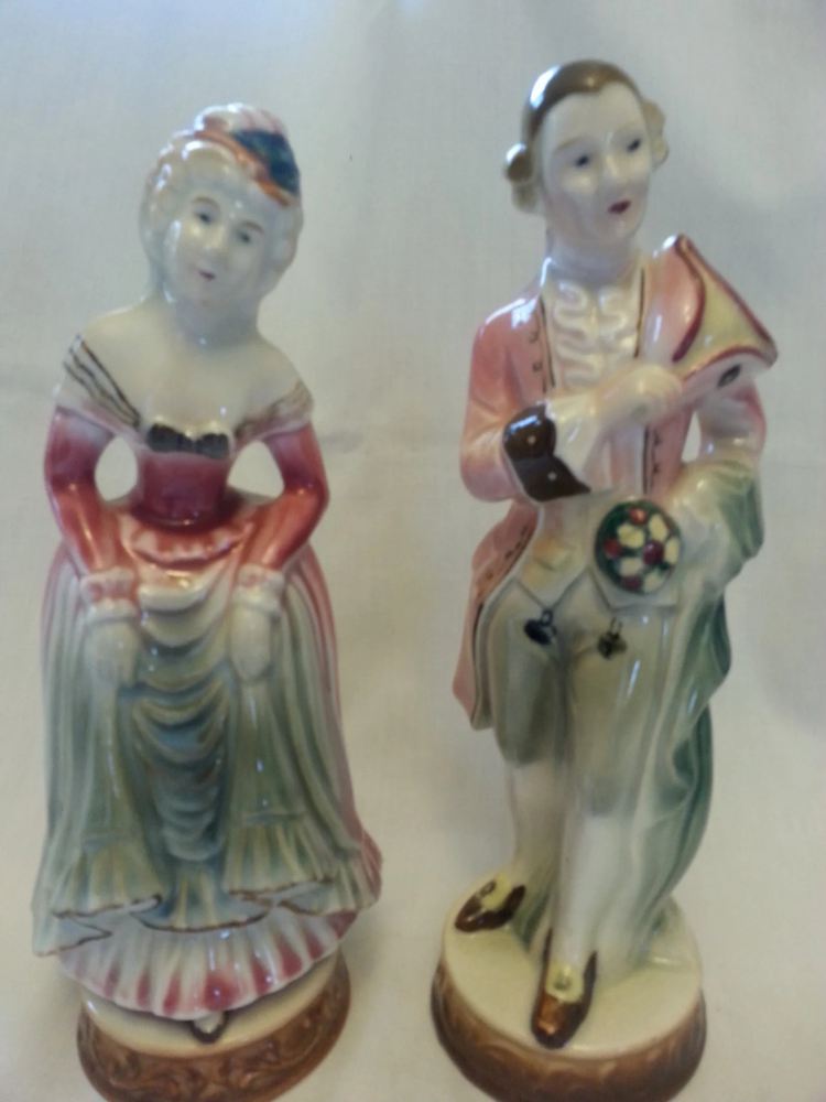 12. Moriyama Figurine Set