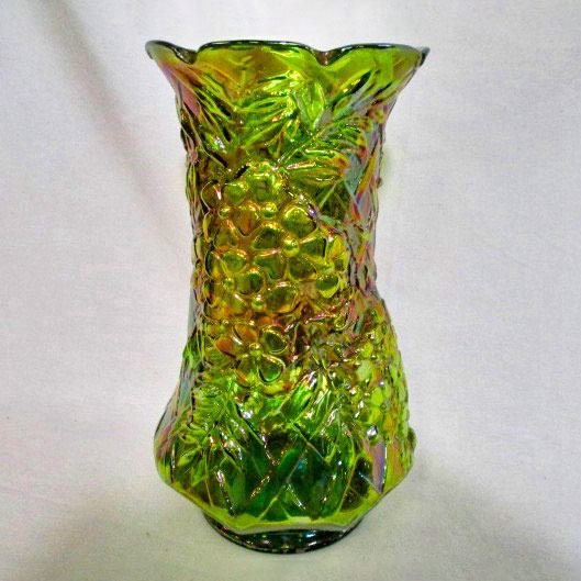 2. Northwood Wisteria Vase in Emerald Green