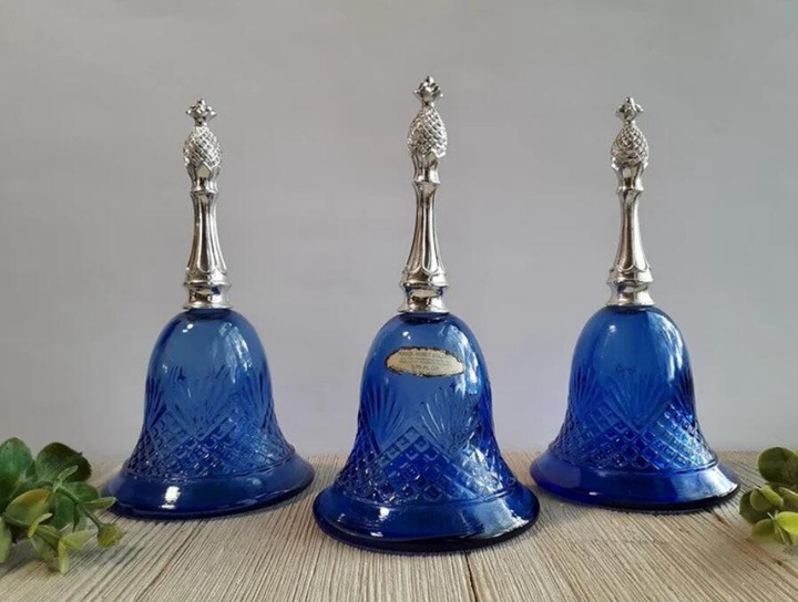 4. Avon Blue Bell Perfume Fragrance Bottle
