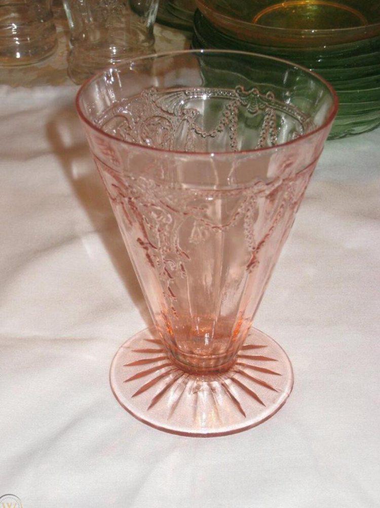 Cameo Pink Depression Glasses (1930-1934)