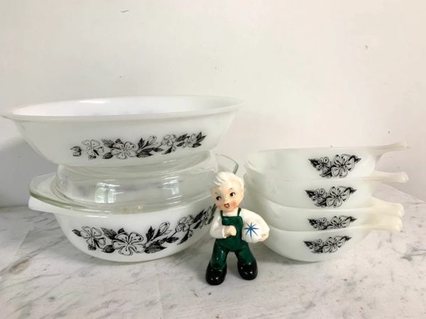 20 Valuable Rare Vintage Pyrex: Patterns And Value Guide