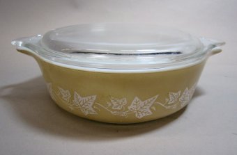 1 Pint Pyrex Dish with Lid