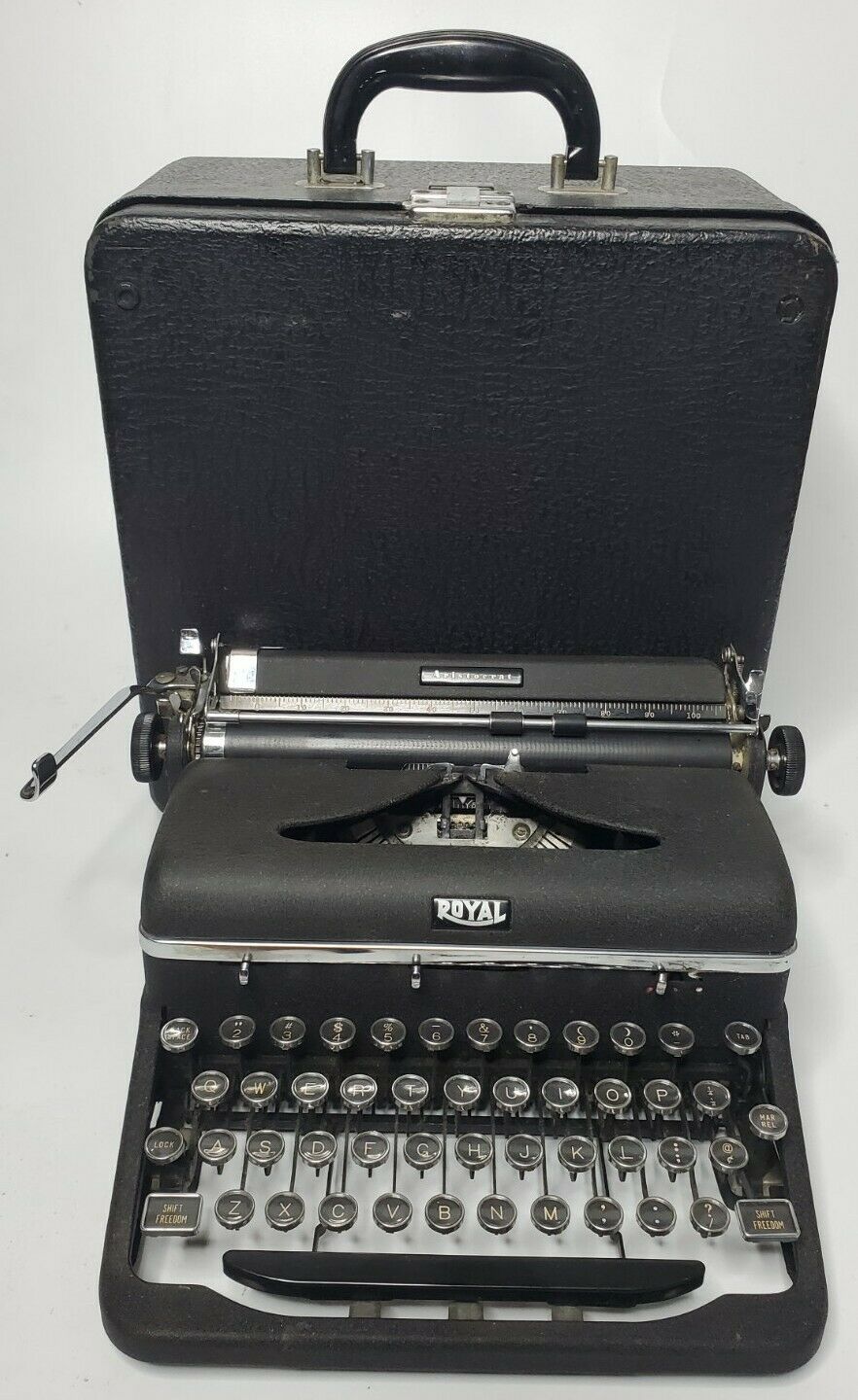 1940 antique royal aristocrat portable typewriter