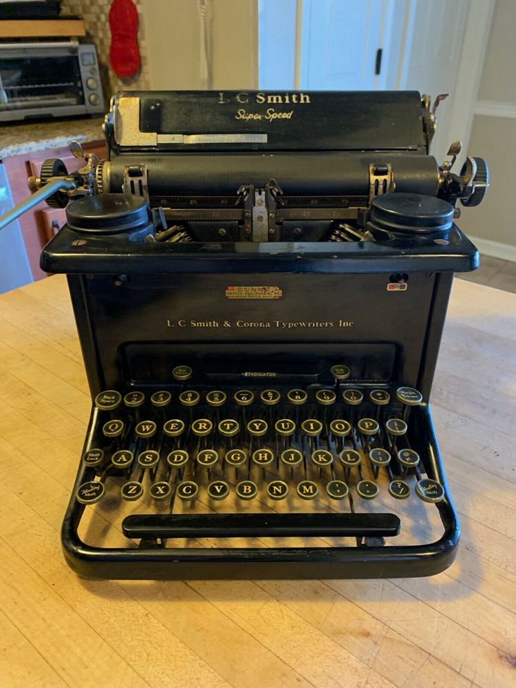 LC Smith-Corona Super Speed 11 Vintage 1938 Manual Standard Typewriter