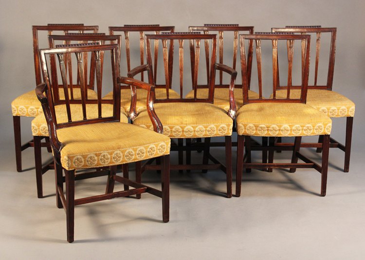 A set of 8 George III-style mahogany chairs