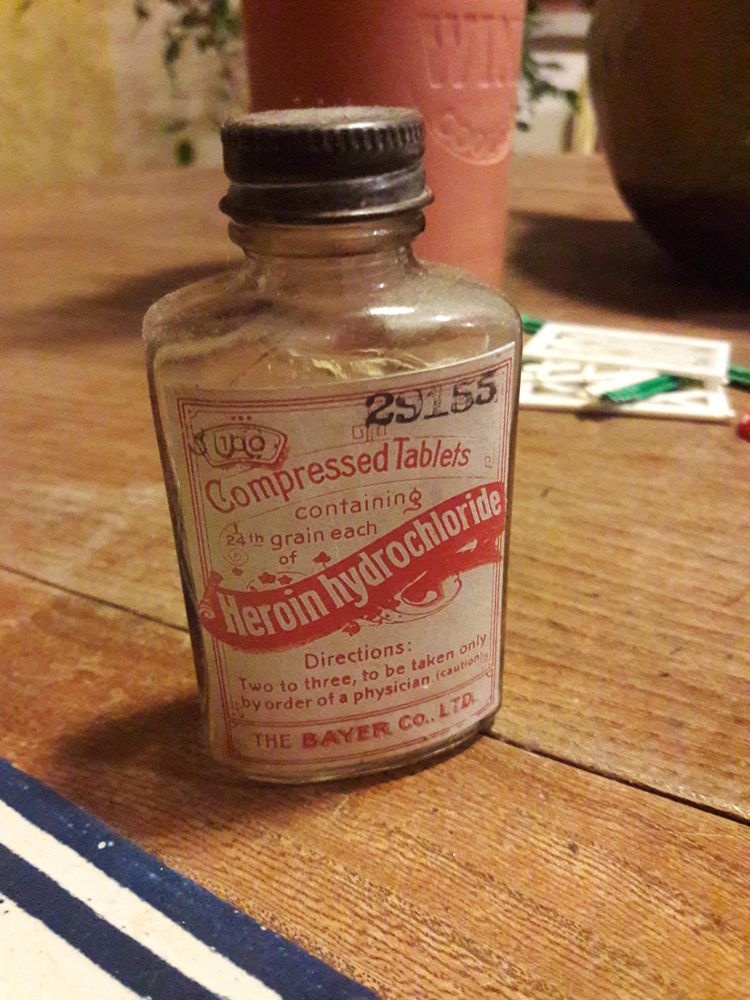 Antique Bayer Heroin Tablets Bottle