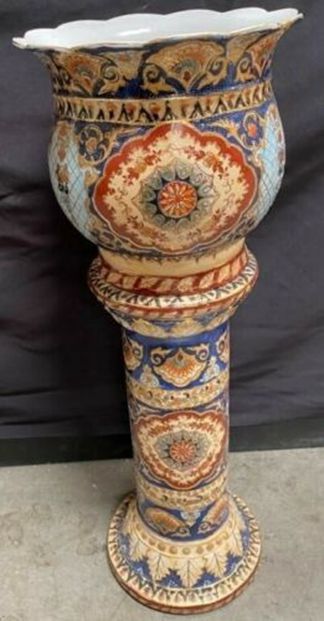 Late Victorian Vases ($25-$1,000)