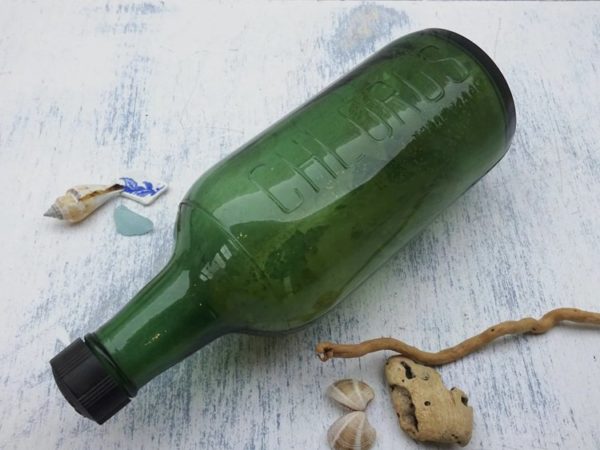 How to Identify & Date Glass Bottle Markings Bottom?