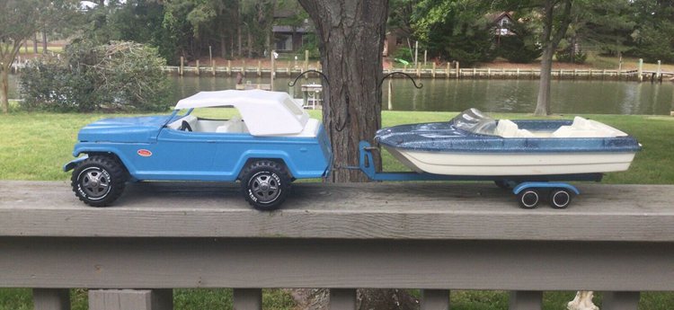 Vintage Tonka Jeep Jeepster, Boat and trailer