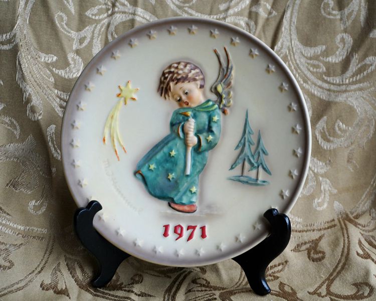 First Edition Hummel Annual Plate Heavenly Angel