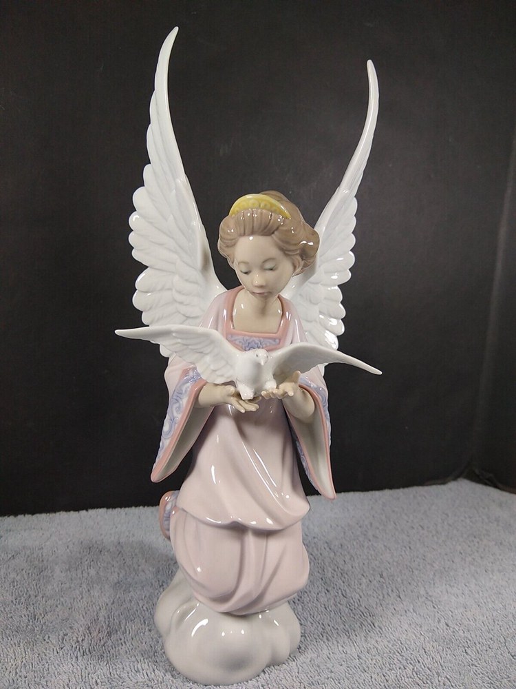 Lladro Angel of Peace