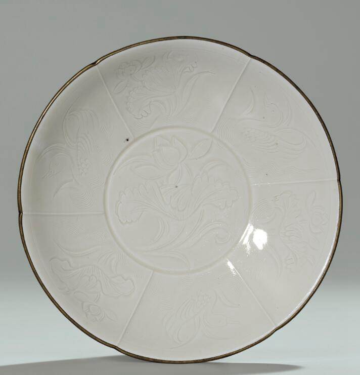 Rare Northern Song Dynasty Ding Floral Lobed Shallow Bowl