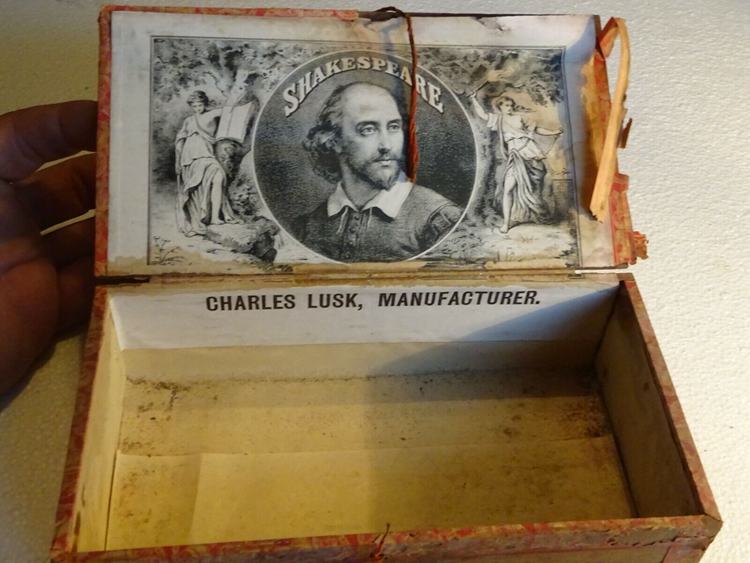 Shakespeare Colorado Wooden Cigar Box