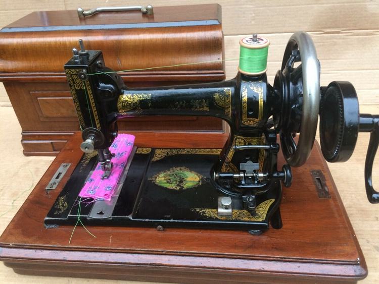 White Peerless Sewing Machine