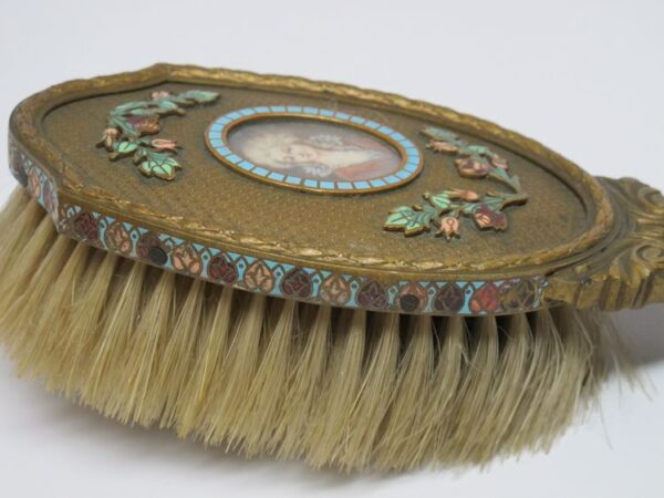 10 Most Valuable Antique Hair Brush Worth Money