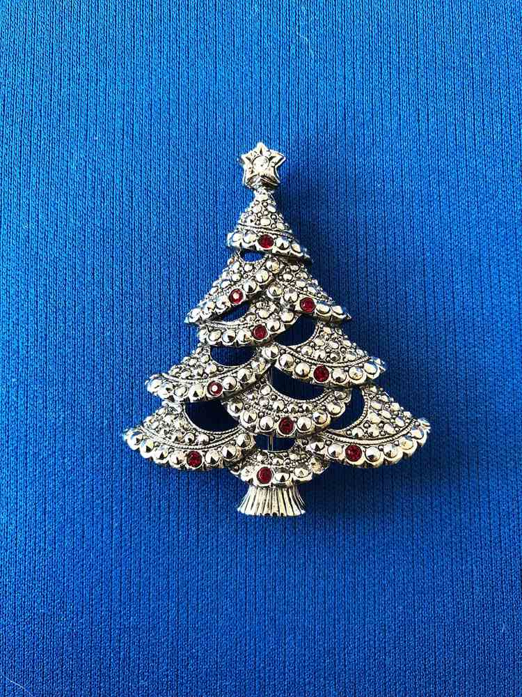 Aurora Borealis Bow Christmas Tree Pin - 1992