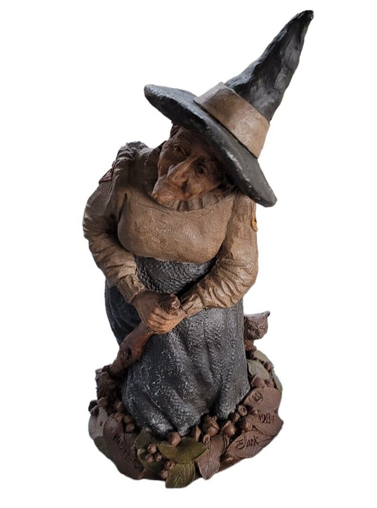 Cairn Hazel the Witch Retired Tom Clark Gnome