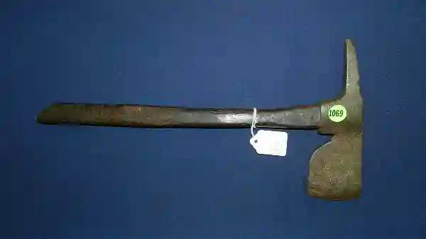 Rare 1825-1850 axe from Sioux Falls SD