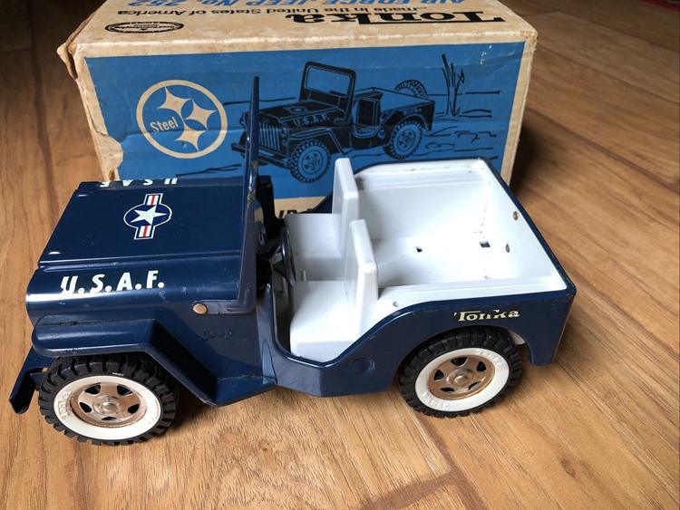 Vintage 1960s Tonka US Air Force USAF Jeep sold for $335.00