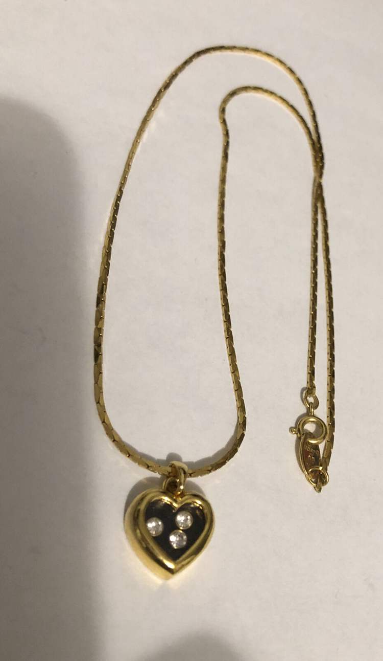 Vintage Avon Gold Tone Heart , 3 small Crystal in the center Necklace