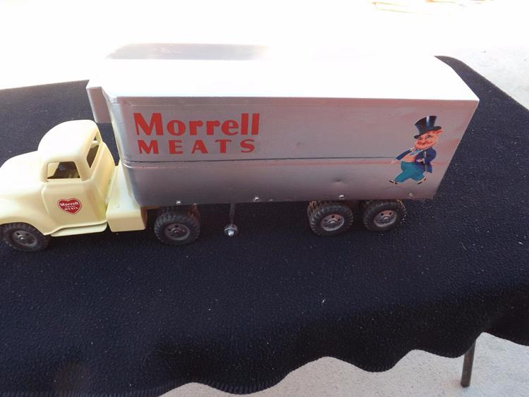 Vintage Tonka Morrell Meats Refrigerated Truck sold for $699.99