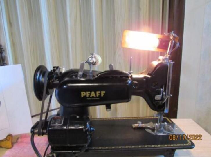 Beautiful Vintage Pfaff Model 130 With Embroidery Unit