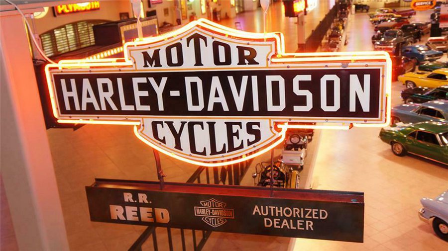 Harley-Davidson neon sign from the 1930s brought in $86,250 at the 2015 Scottsdale Auction