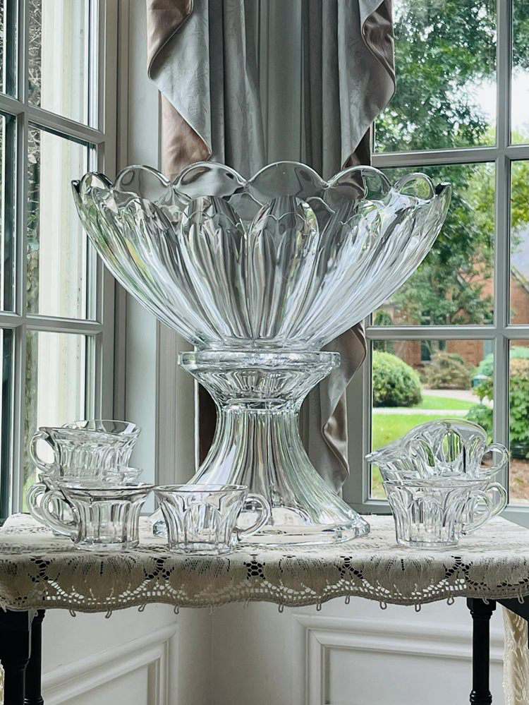 Heisey Punch Bowl 1904 With Pedestal and 11 Cups
