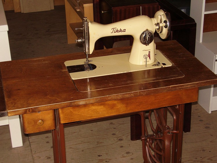 Tikka sewing machine 1951